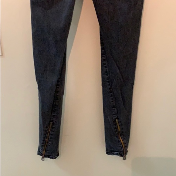Jeans - Picture 3 of 3